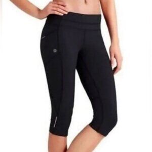 Athleta Dobby Be Free Knicker Black Women's Capri Leggings Size XS